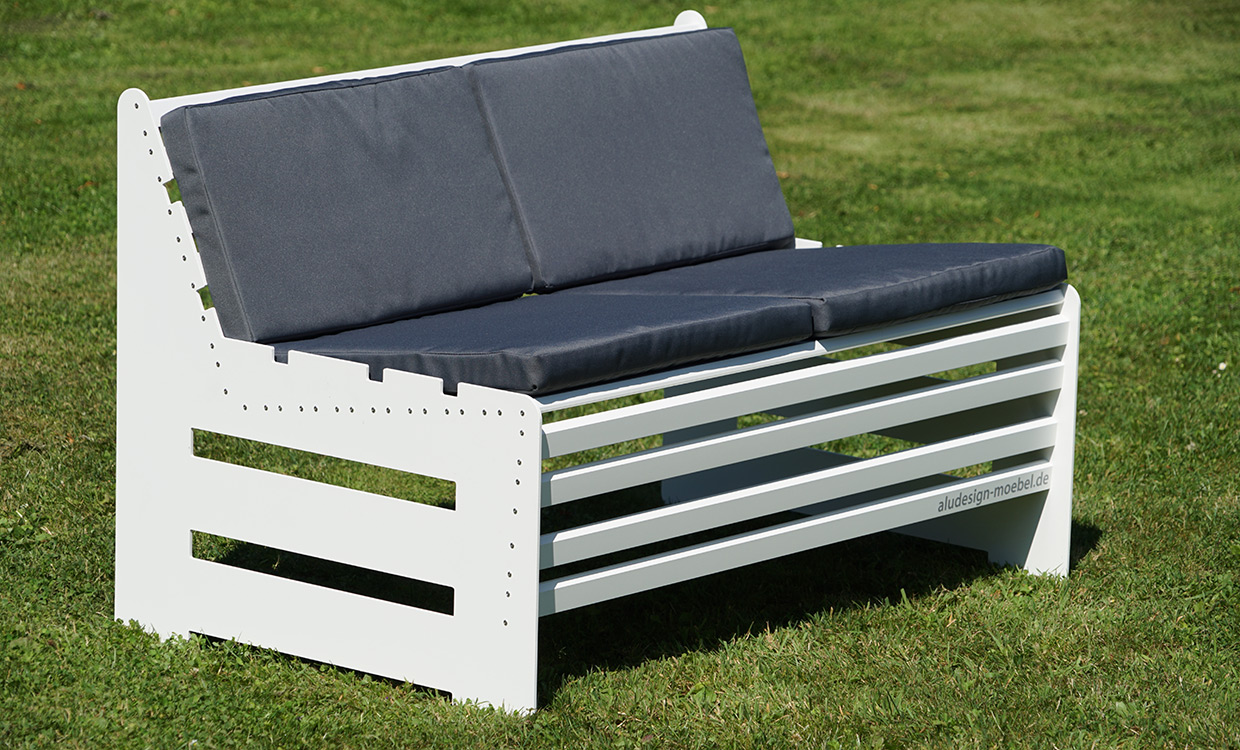 ms Aludesign Möbel in trendiger Palettenoptik - mit grauer Sitzauflage optional erhältlich